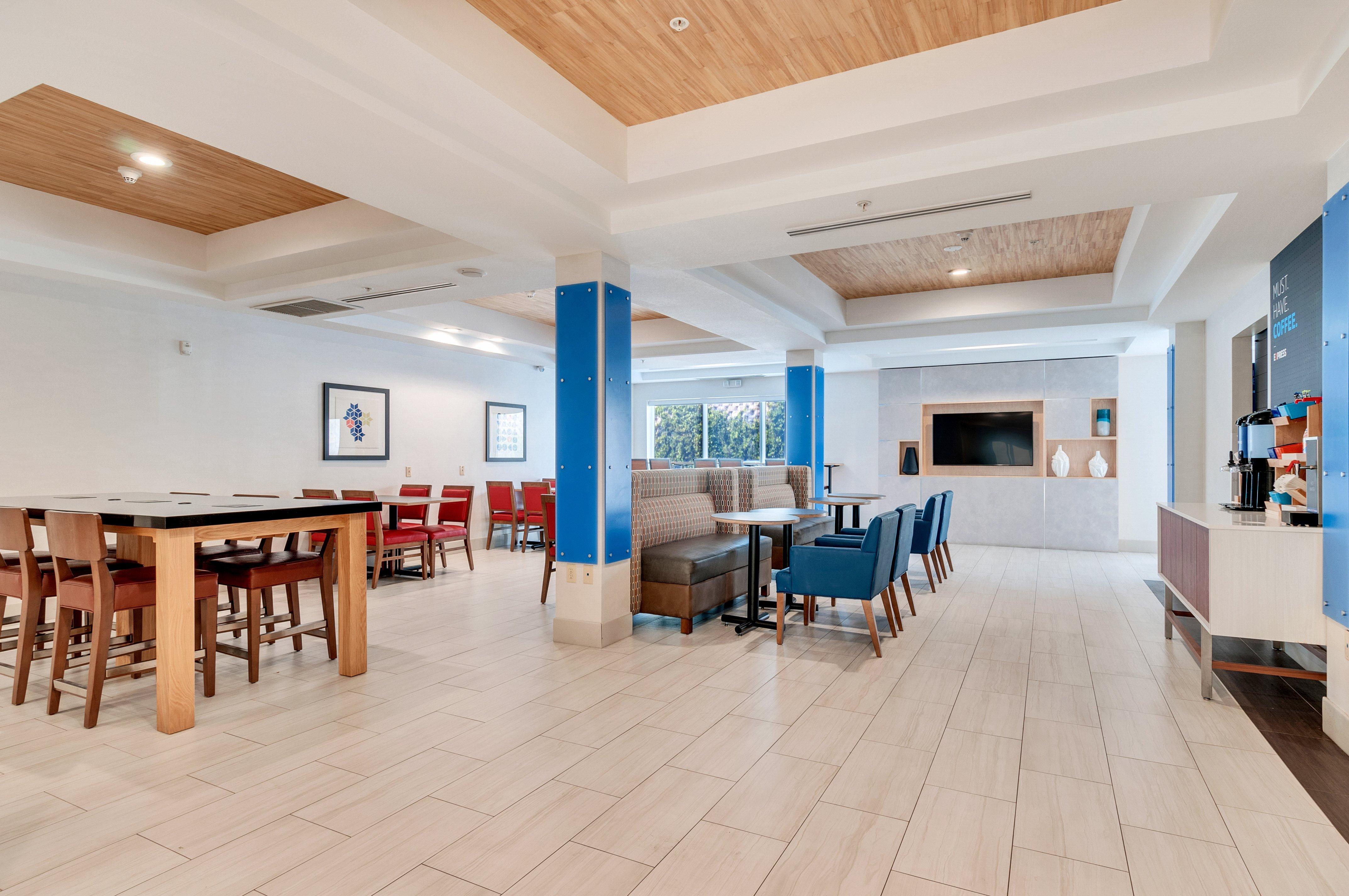 Holiday Inn Express Hotel & Suites Lake Elsinore By Ihg Exteriér fotografie