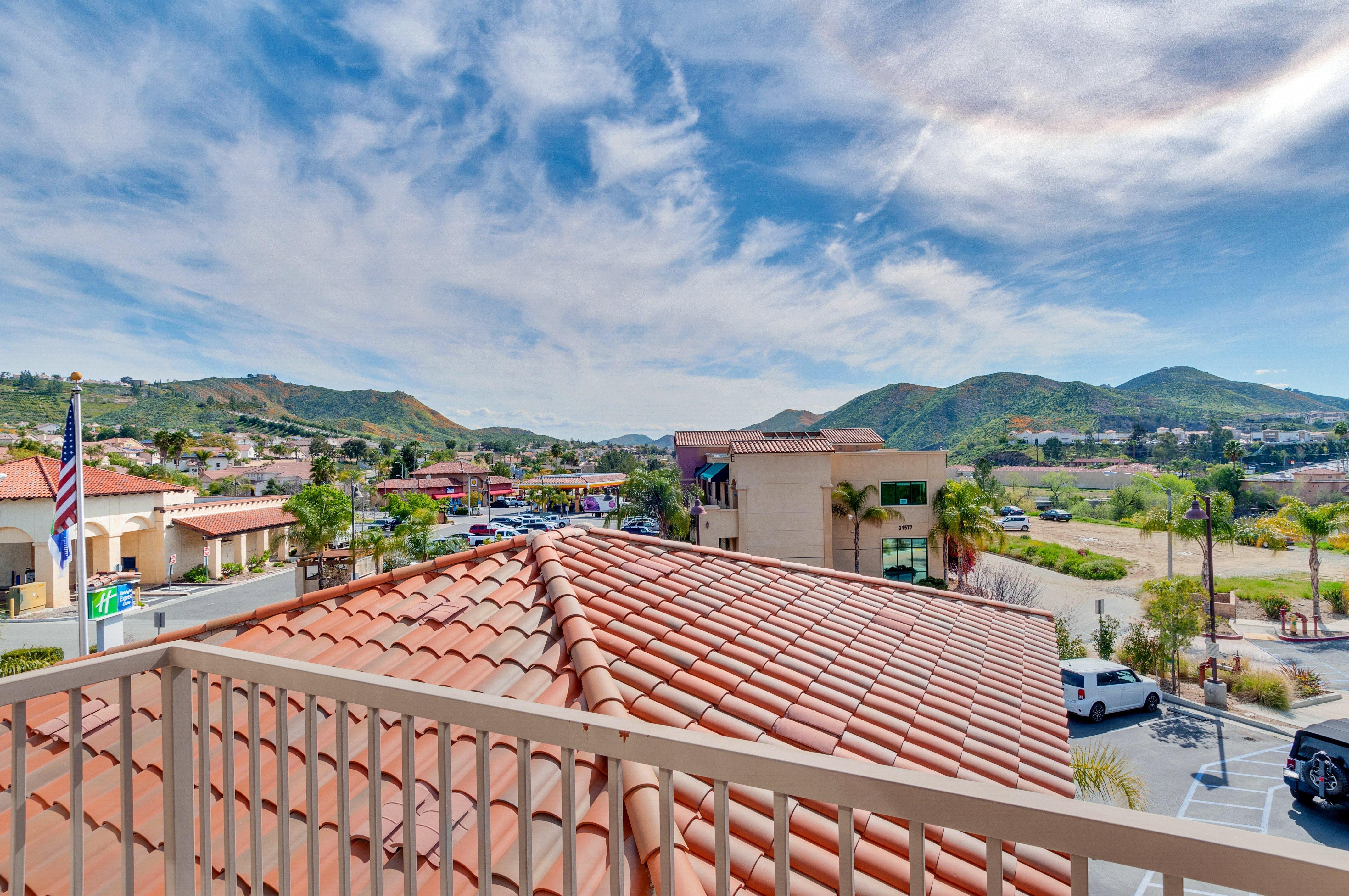Holiday Inn Express Hotel & Suites Lake Elsinore By Ihg Exteriér fotografie