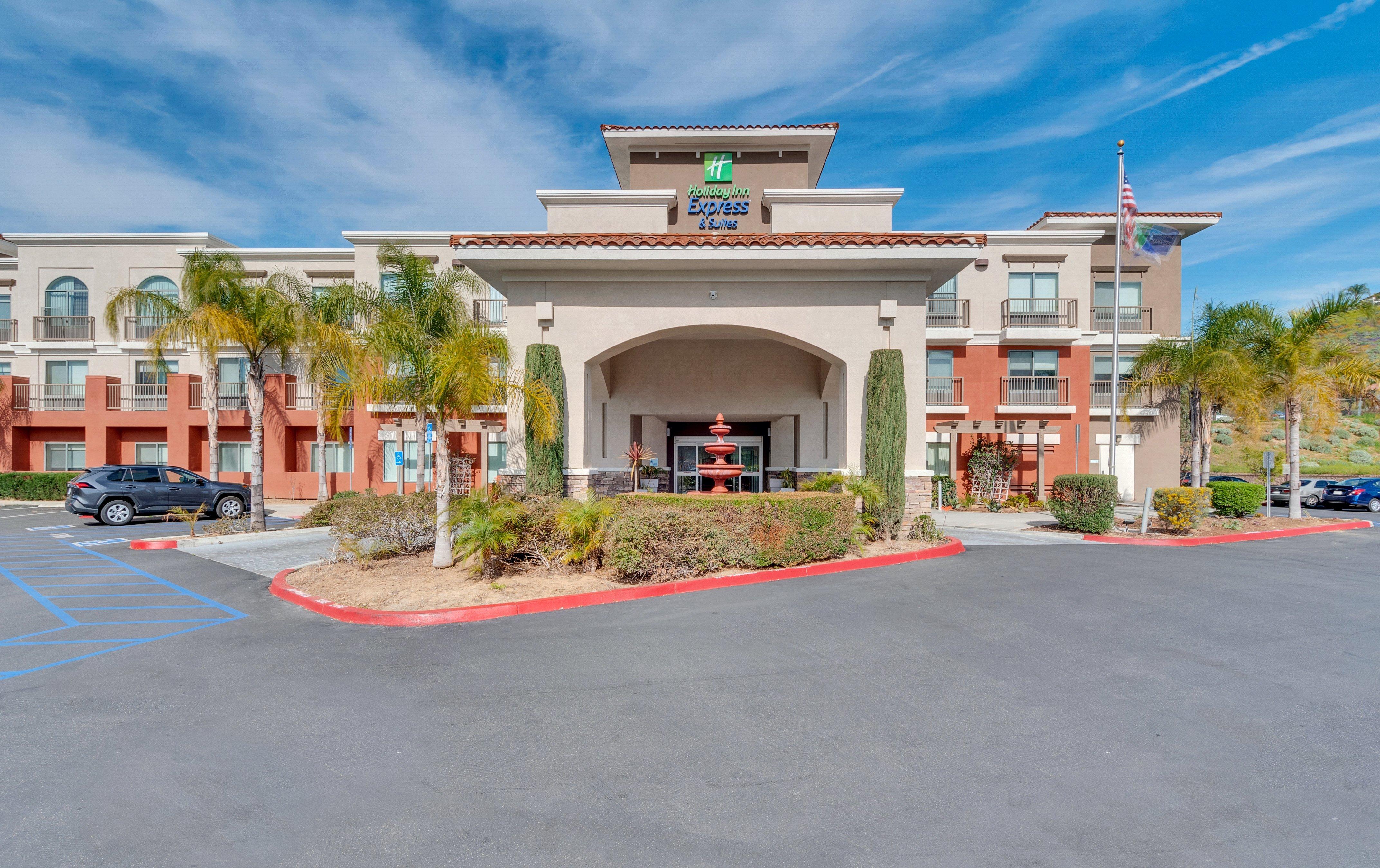 Holiday Inn Express Hotel & Suites Lake Elsinore By Ihg Exteriér fotografie