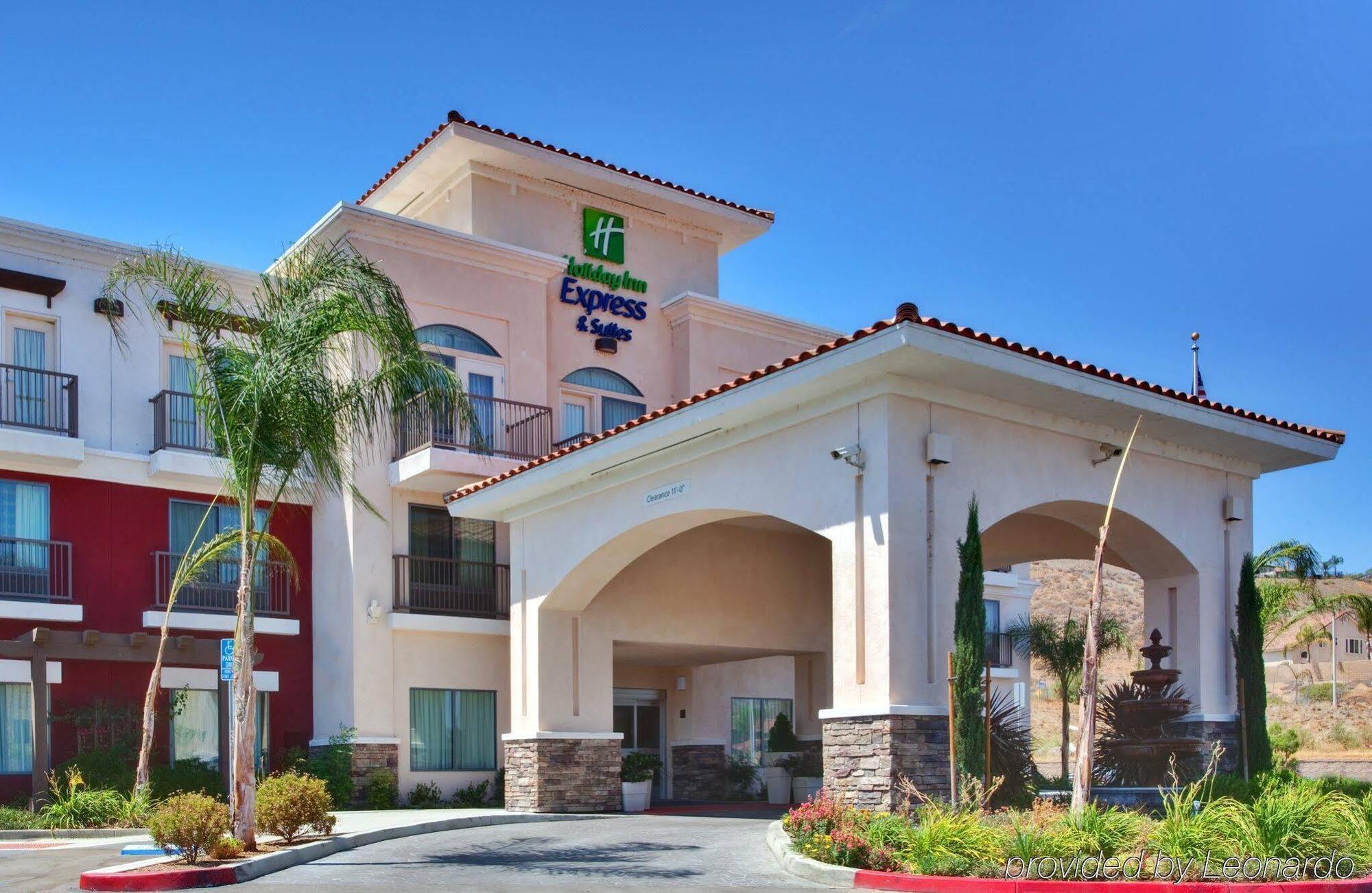 Holiday Inn Express Hotel & Suites Lake Elsinore By Ihg Exteriér fotografie