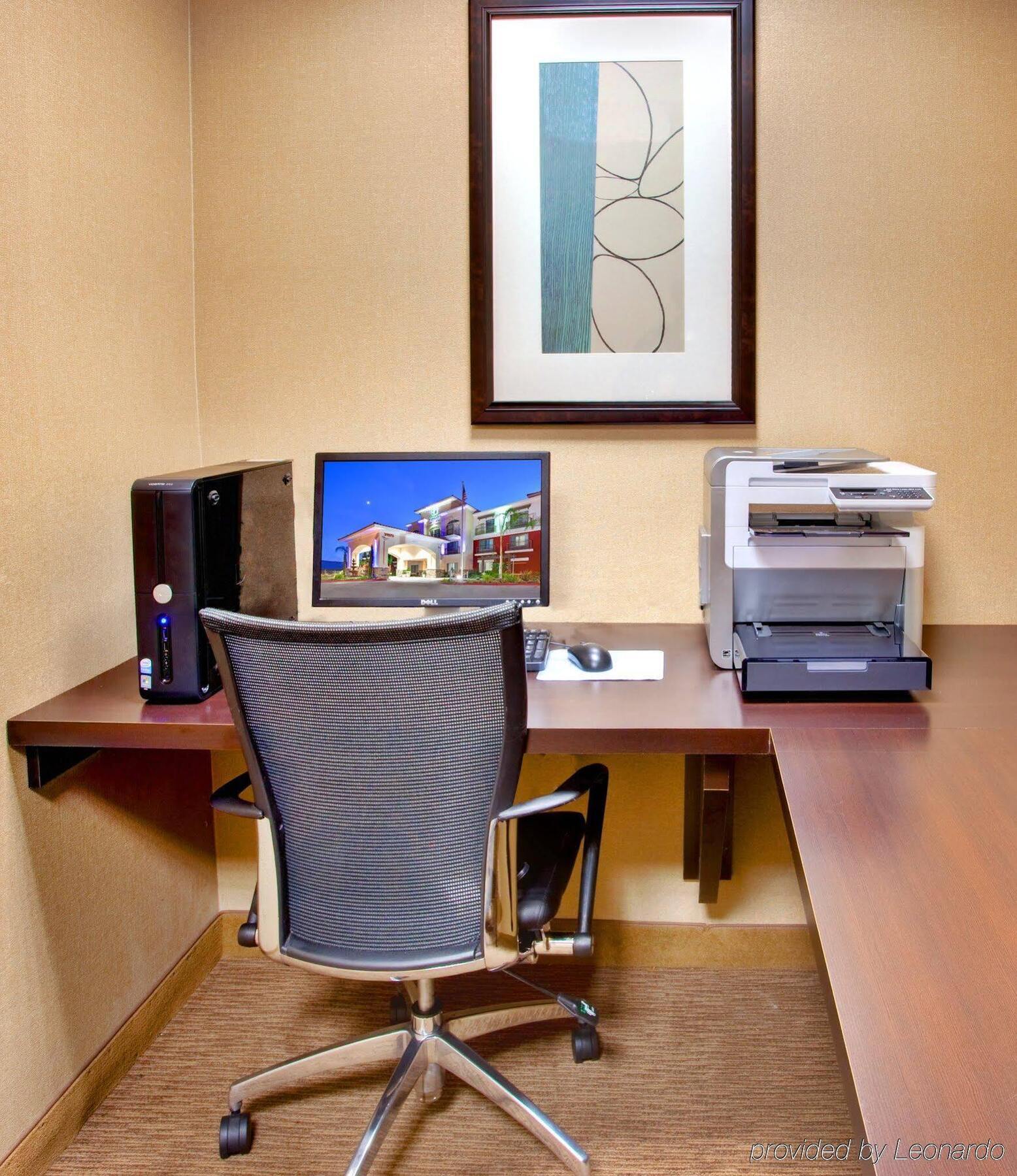 Holiday Inn Express Hotel & Suites Lake Elsinore By Ihg Exteriér fotografie